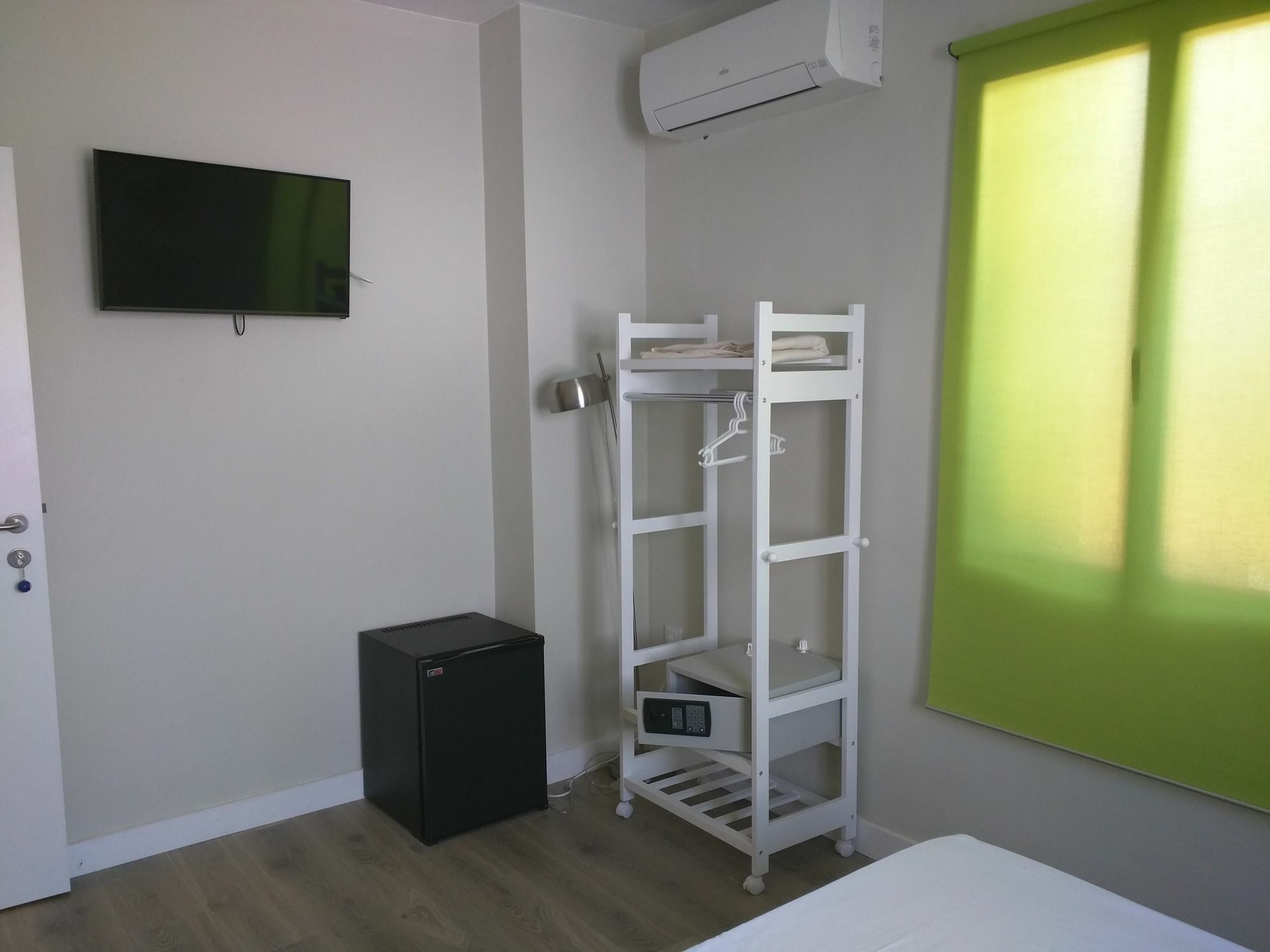 Nwt Paradise Urban Hostel アリカンテ エクステリア 写真